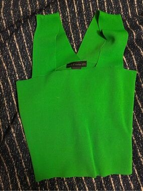 House of Harlow 1960 Bright Green Knit V-Neck Tank